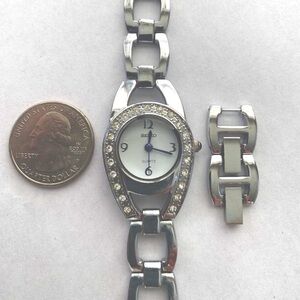 Sieko Watch Bracelet Watch adjustable links Vintage